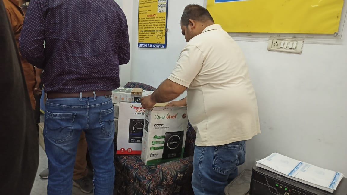 Amidst the gas crisis, electric induction cooktops are being sold at agencies