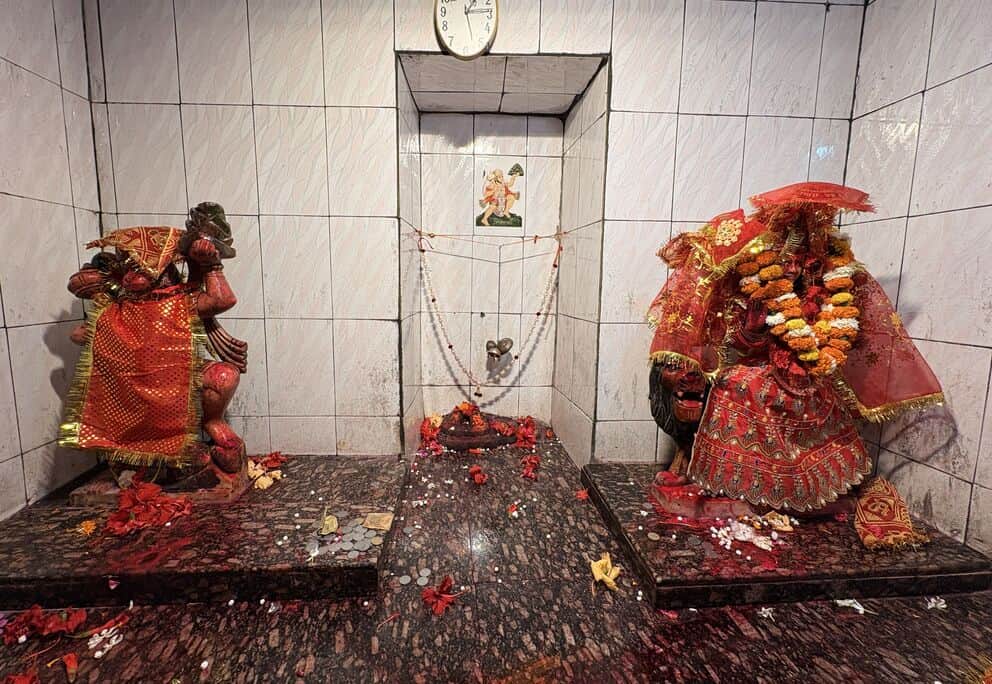 शहर में स्थित सिंघेश्वरी माता मंदिर। संवाद