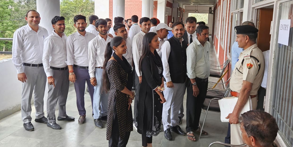 150 lawyers exercised their franchise in Narwana.