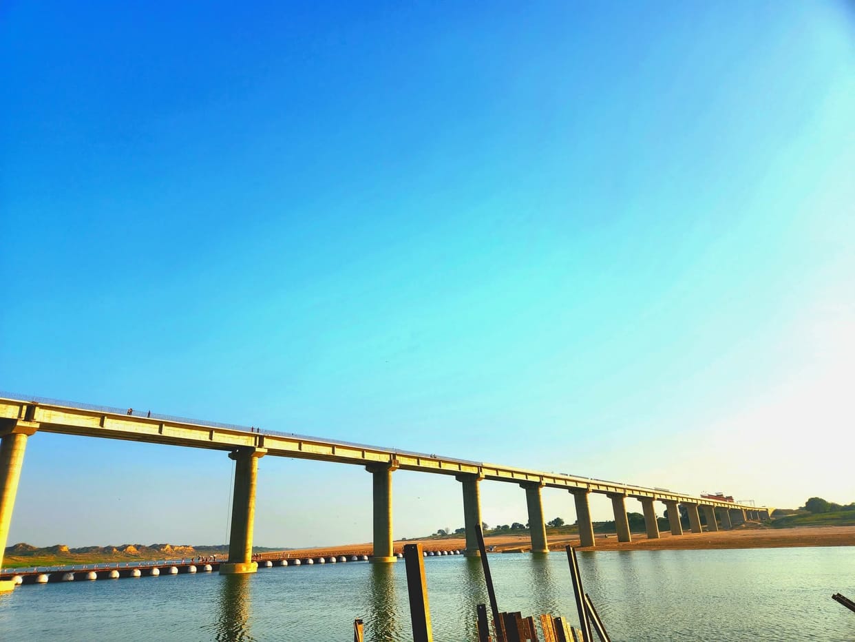 Farmers held a meeting for the construction of Chambal bridge.