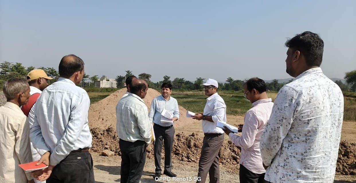 A new city will be built on 12 hectares in the Devangana Valley, and land is being sought.