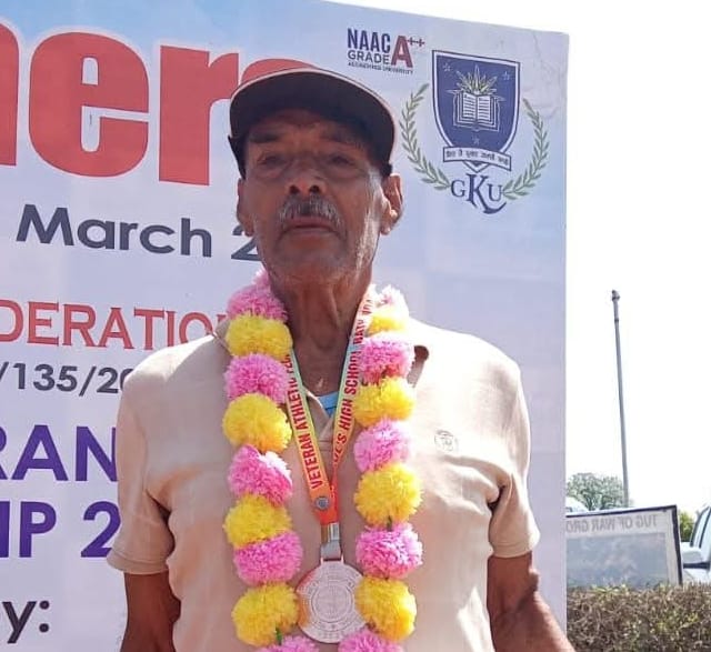 Parmanand Malik wins gold in javelin throw at the age of 79