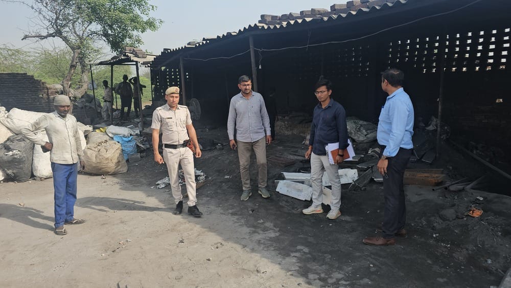 SDM and Pollution Board demolished 12 banned kilns in Gubhana village.