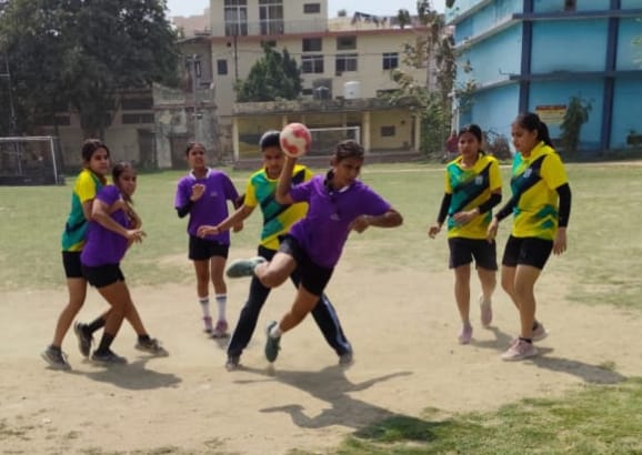 Handball: Brilliant Public School and Chiranjilal Inter College teams emerged victorious.