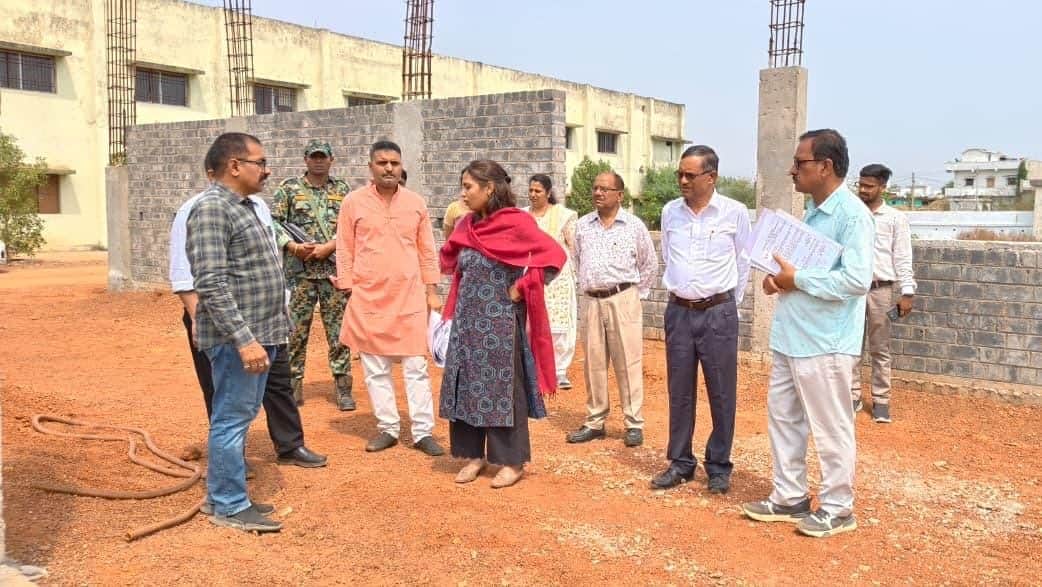 Collector strict on negligence in school hostel construction in Bemetra