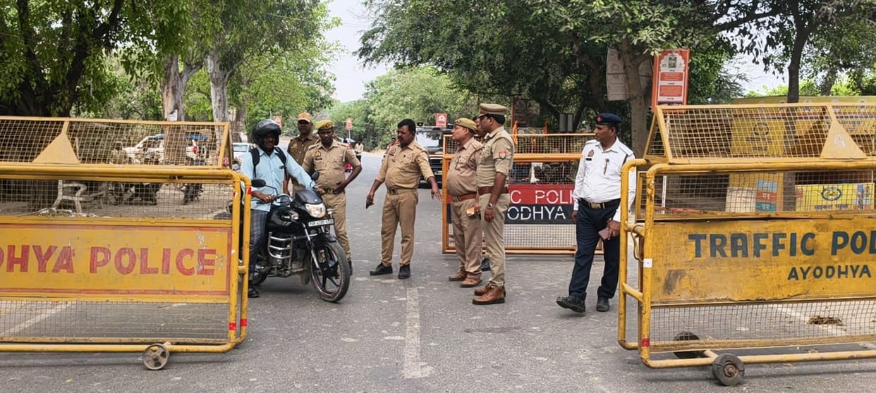 Security cordon on Gonda-Ayodhya border remains alert for President's arrival