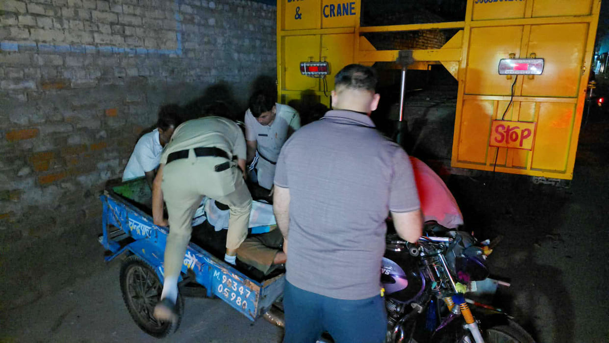 Bike rider collides with truck parked on the roadside, dies on the spot, brother injured