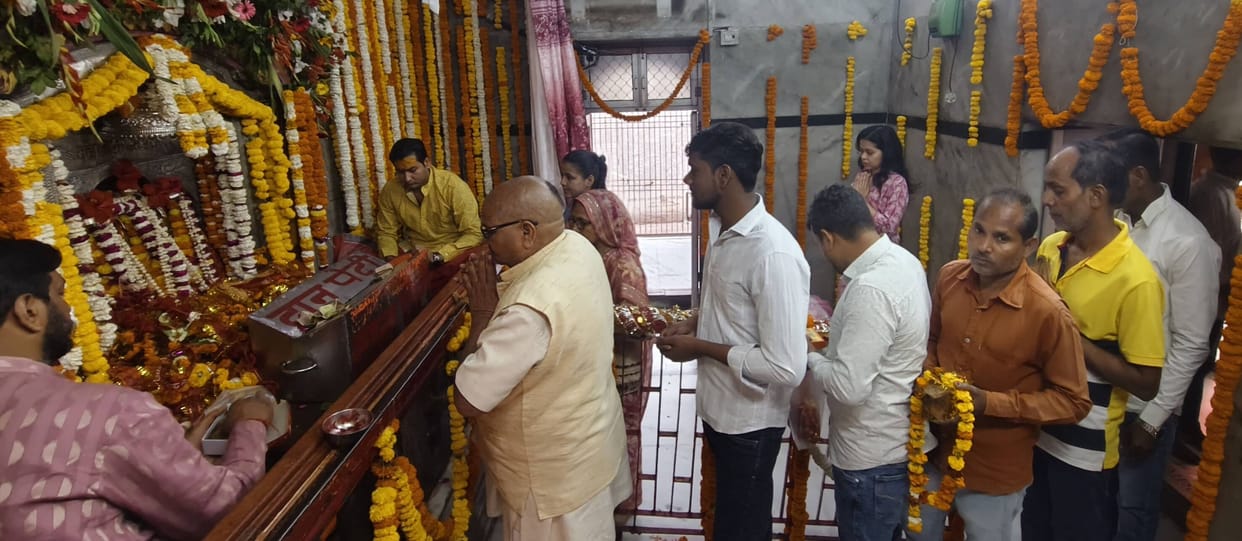 The City of Rama is immersed in the worship of the Divine Mother; the Ram Navami fair has also begun