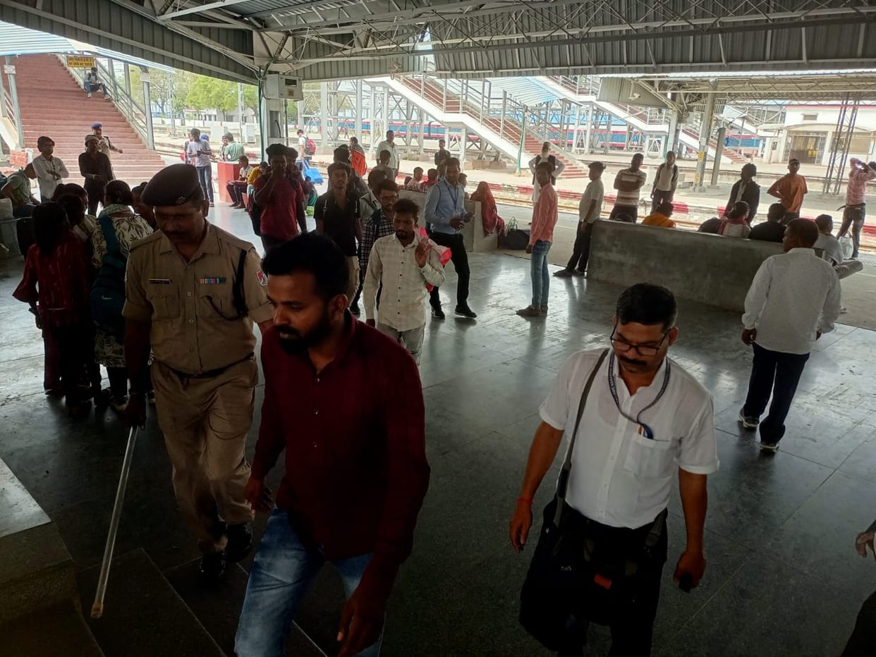 146 Ticketless Passengers Caught During Checking Drive