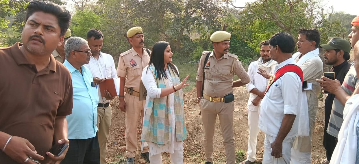 SDM and CO Inspect Disputed Land