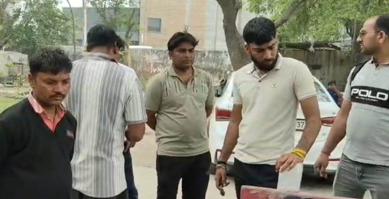 Scavenger killed in truck collision near Pipli