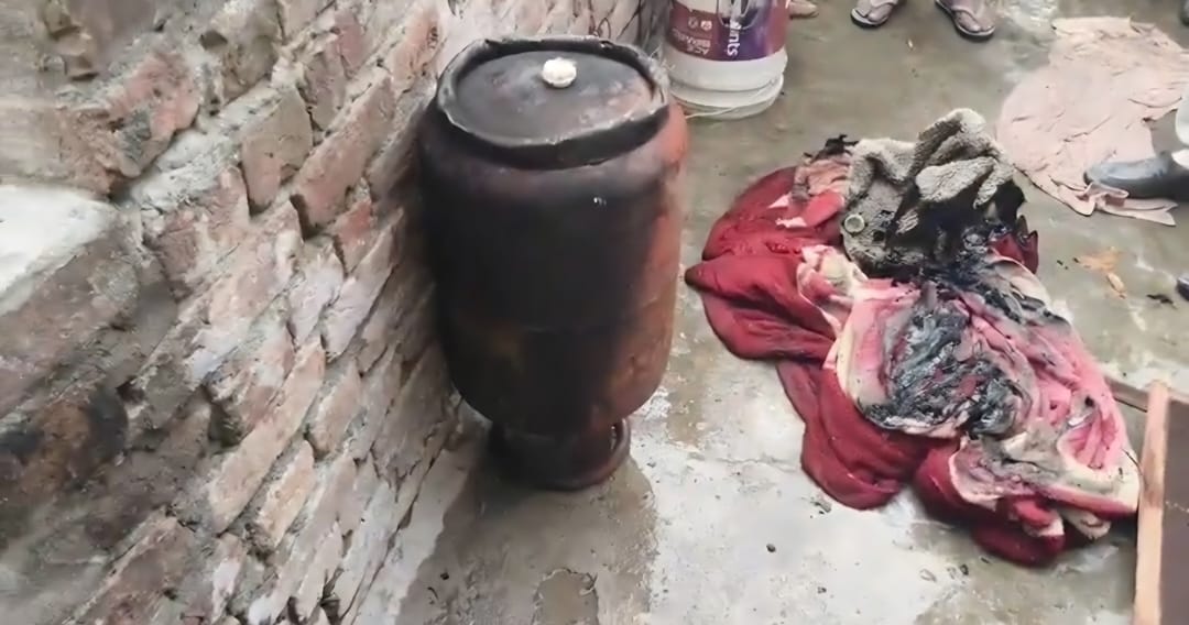 A gas cylinder exploded while cooking in Yara village, injuring eight people.