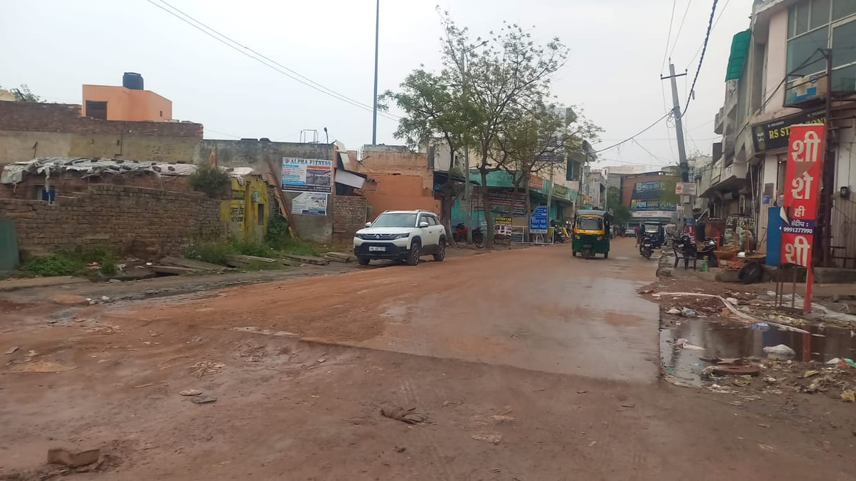 Drizzle Causes Drop in Temperature; City Feeder No. 6 Disrupted for Two Hours