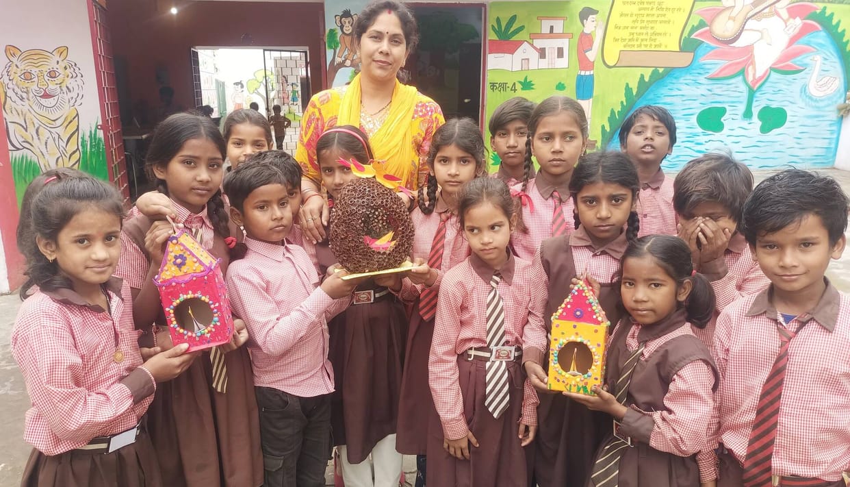 Children made nests on World Sparrow Day