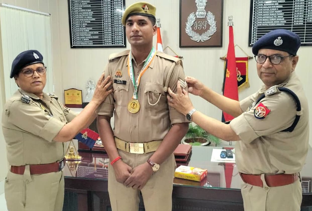 Constable Himanshu became head constable on his excellent performance in sports.