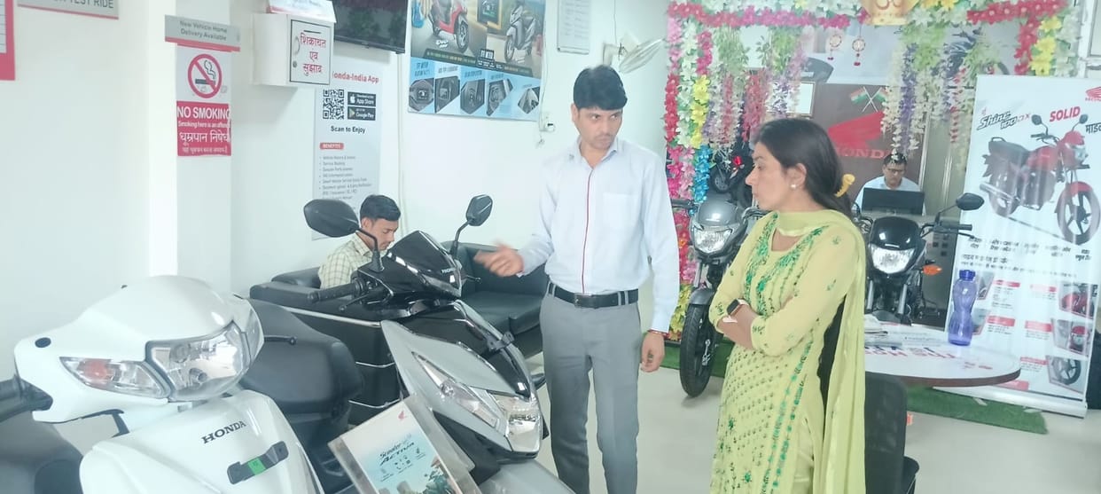 16 vehicles sold at the beginning of Navratri, 32 made advance bookings