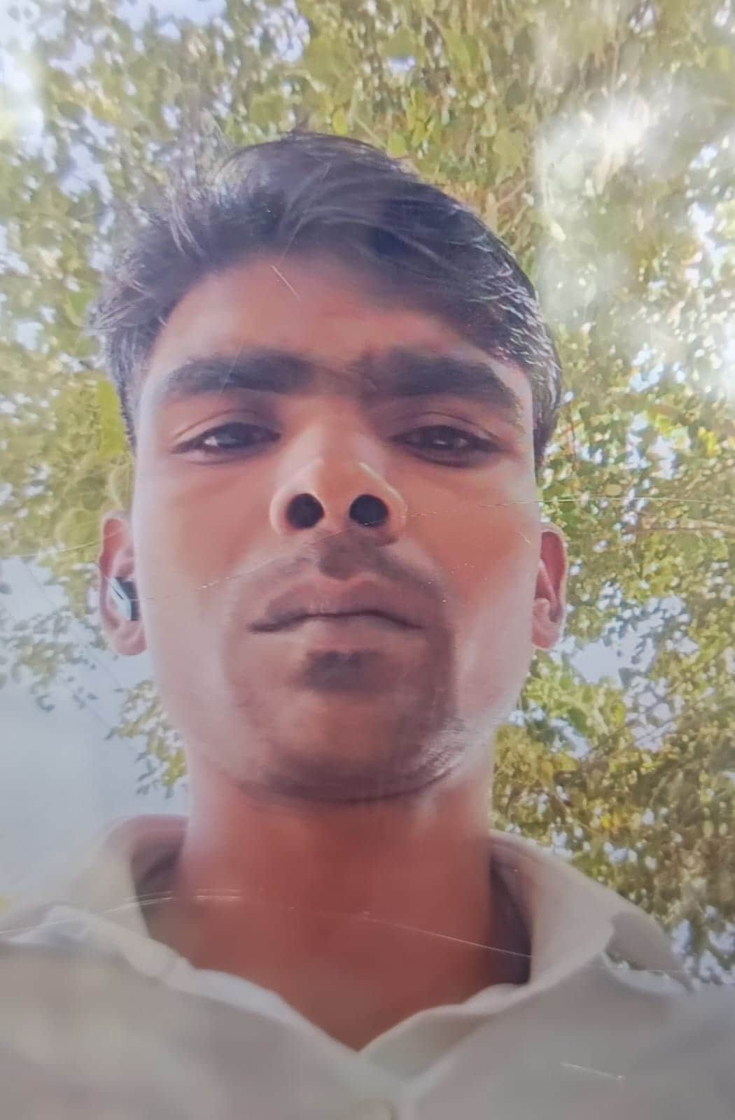 फोटो01मृतक सुनील का फाइल फोटो। परिजन स्रोत