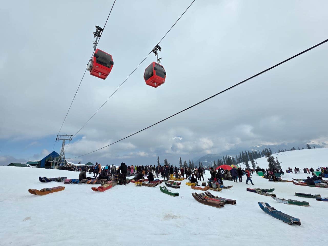 गुलमर्ग में गंडोला। संवाद