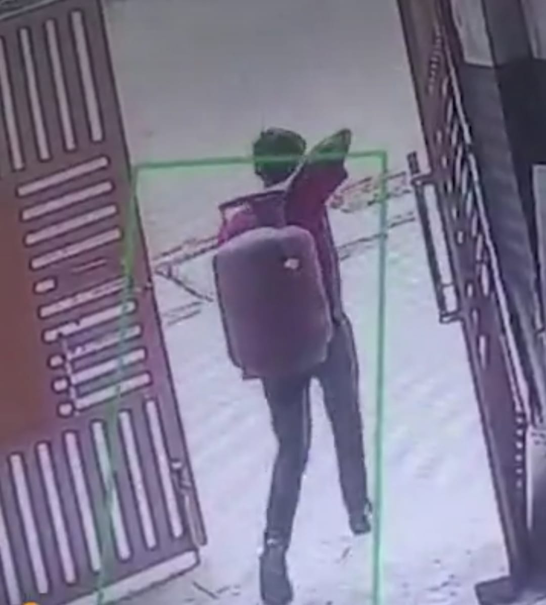 The thief took away the cylinder kept at home
