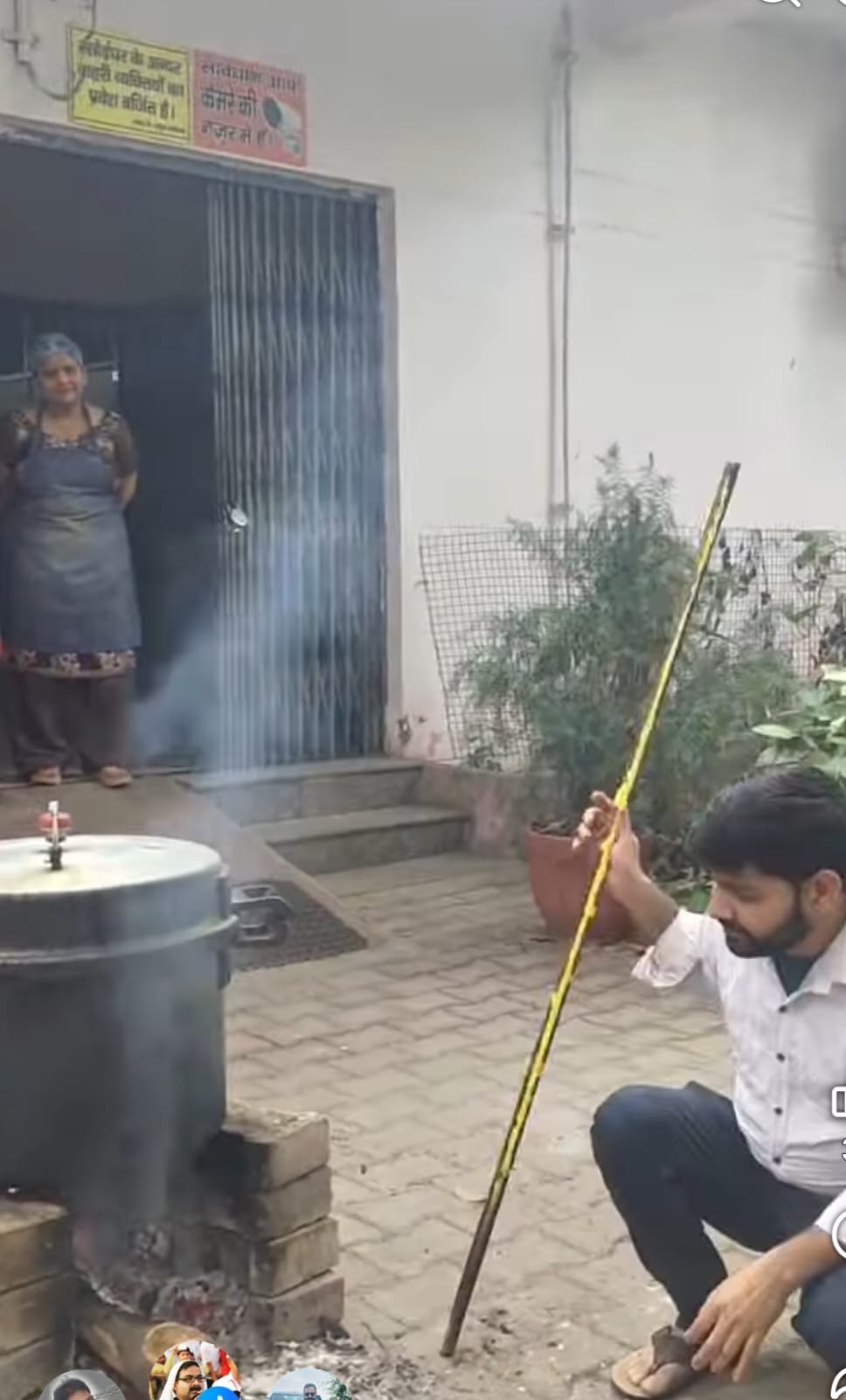 Patients' food is being cooked on a stove in the district hospital, video goes viral