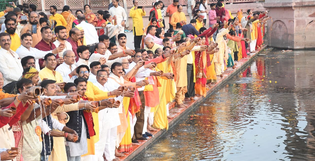 Echoes of devotion and culture on the banks of Gomti