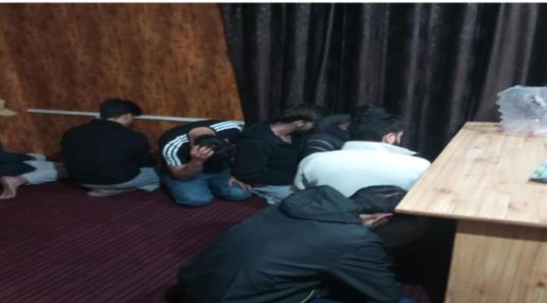 Srinagar, Fake Call Centre, Counter Inteligence Raid, Seven Arrested