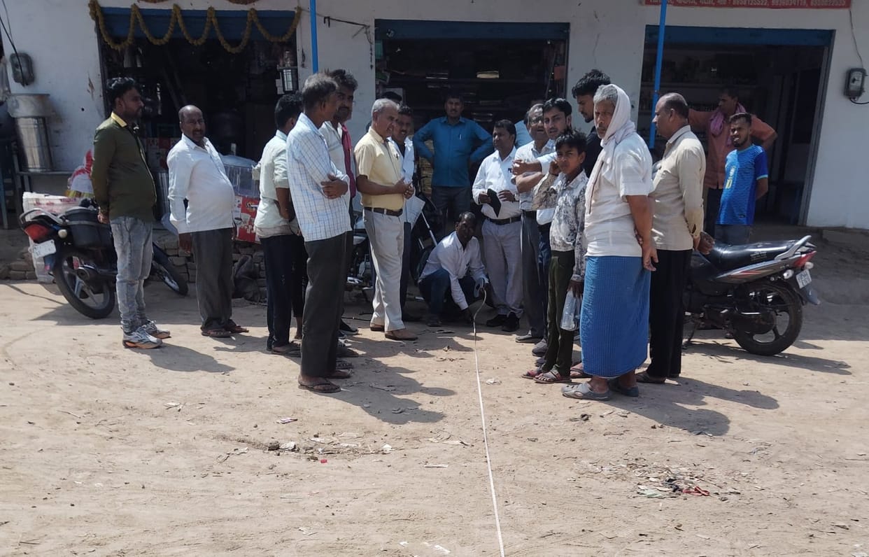 Land mafias are taking possession but the hearings are not happening: Banarasi