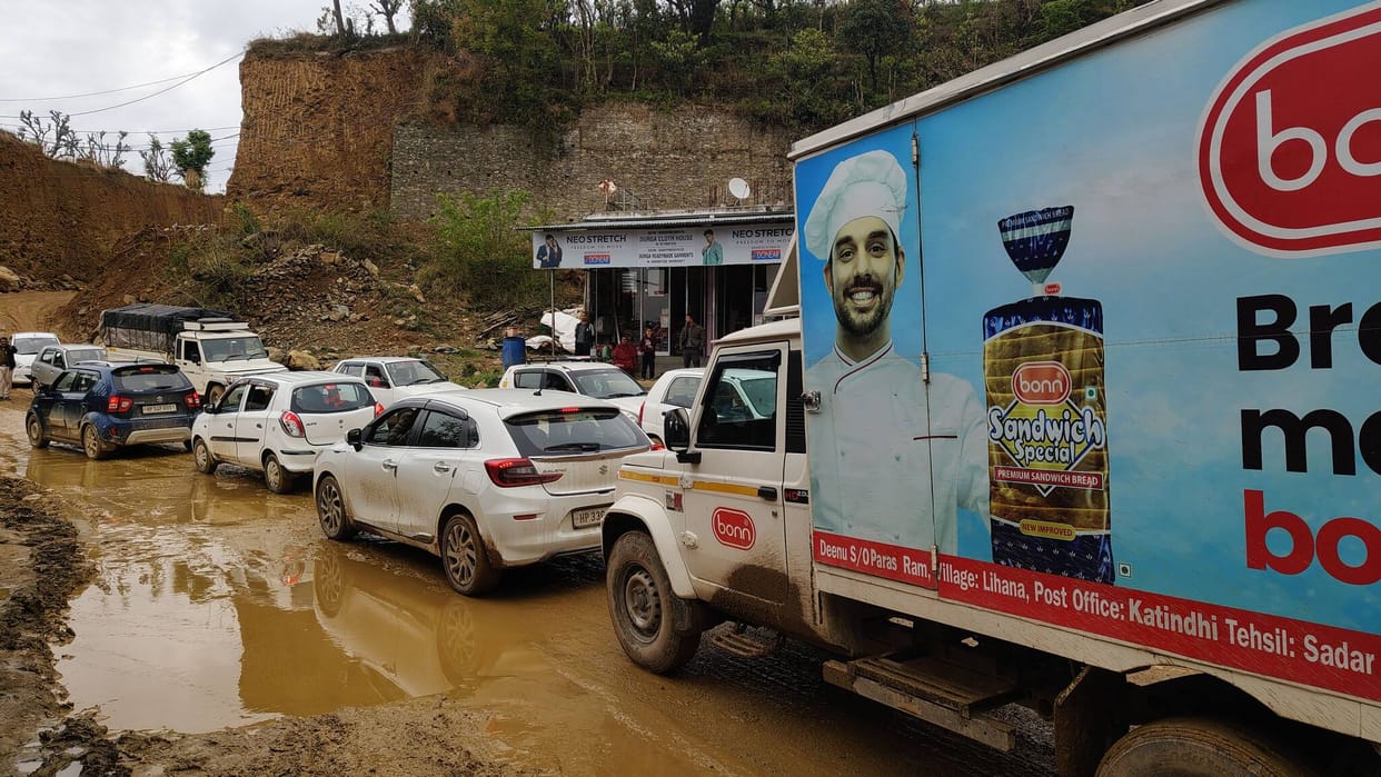 Vehicles remained stuck in the swamp on the Narla to Mandi highway throughout the day, causing inconvenience to passengers.