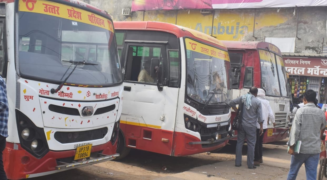 Buses bypassing the station and leaving via the highway