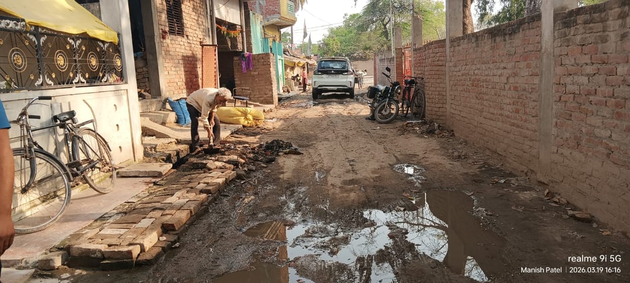 Despite Eid and Navratri, the town remained uncleaned