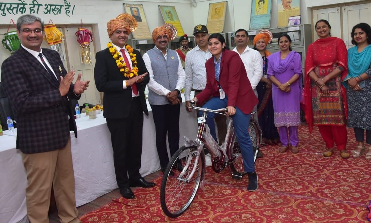 Distribution of 50 Bicycles Among Students
