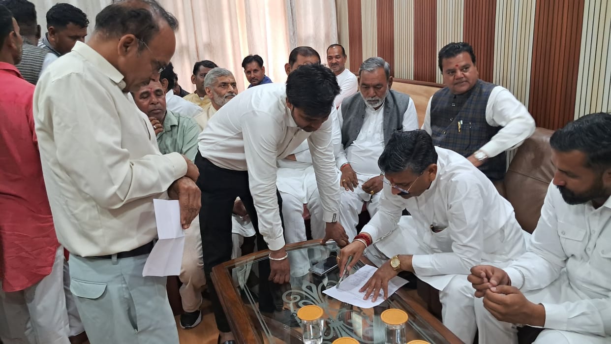 Haryana Social Justice and Empowerment Minister Krishna Kumar Bedi heard public problems at the PWD Rest House on Friday