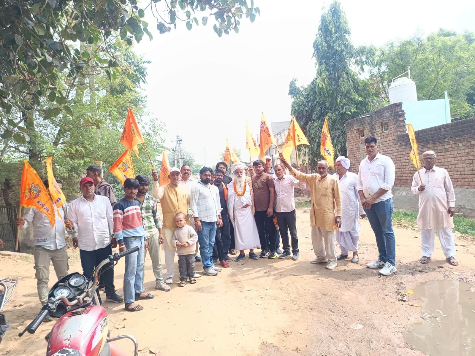 20jjrp19- हिन्दू नववर्ष के आगमन पर निकाली गई प्रभात फेरी। स्रोत-ग्रामीण