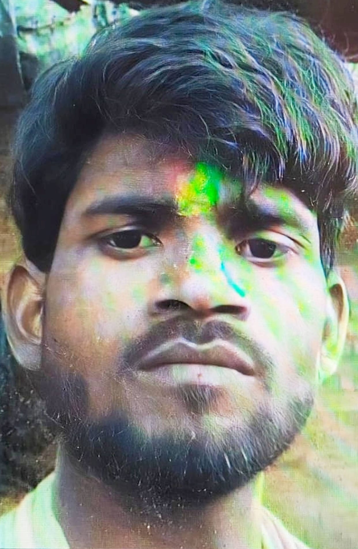 A young man crossing the highway died after being hit by a vehicle.