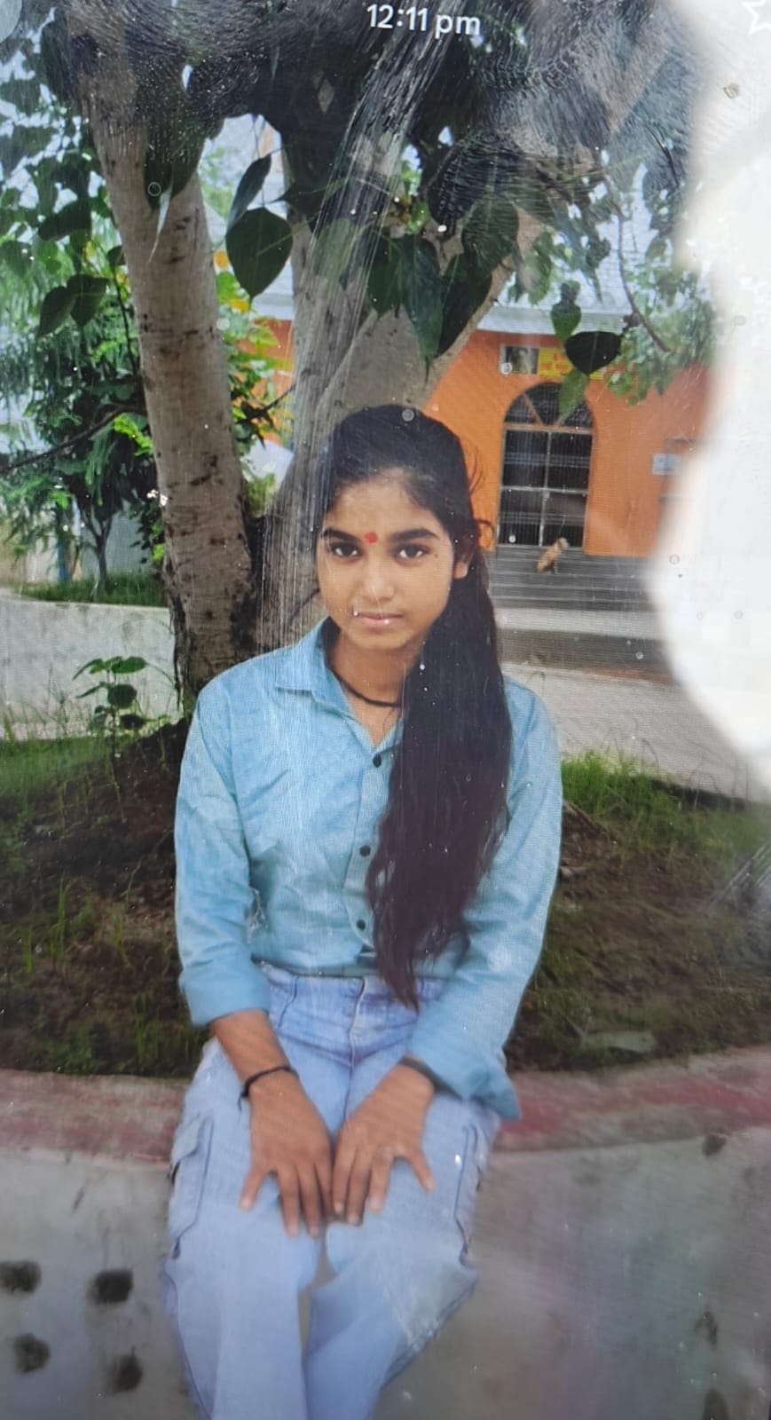 ITI student commits suicide by hanging herself with her dupatta