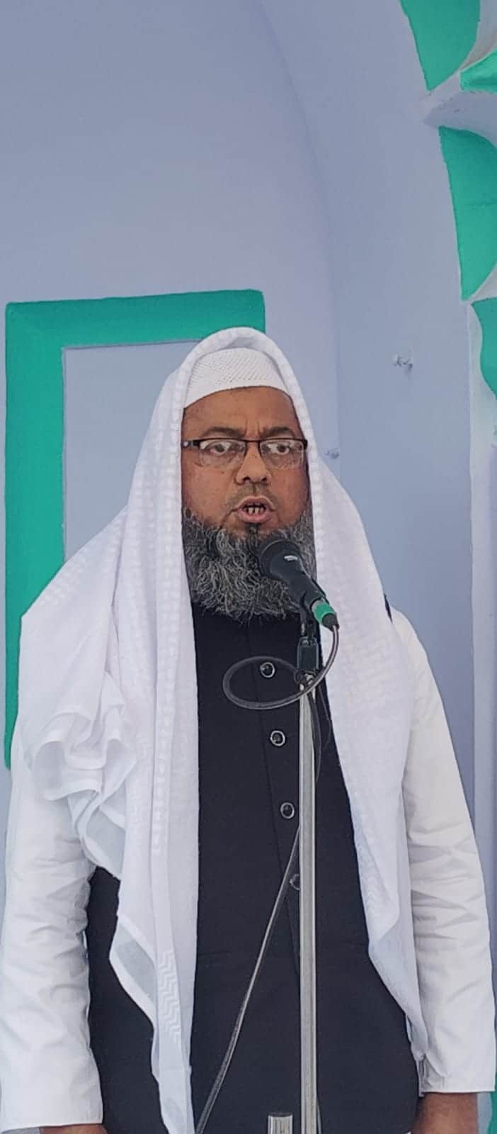 फोटो - 20 खुतबा पढ़ते मौलाना रियाज। संवाद