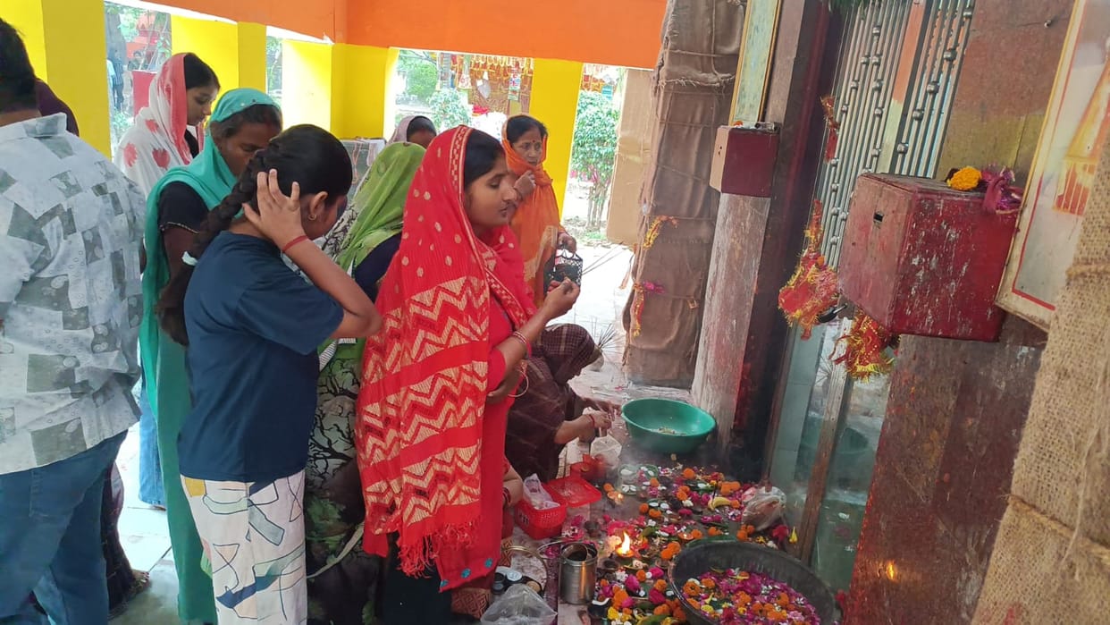 Navratri brings festivities: Markets adorned with worship materials