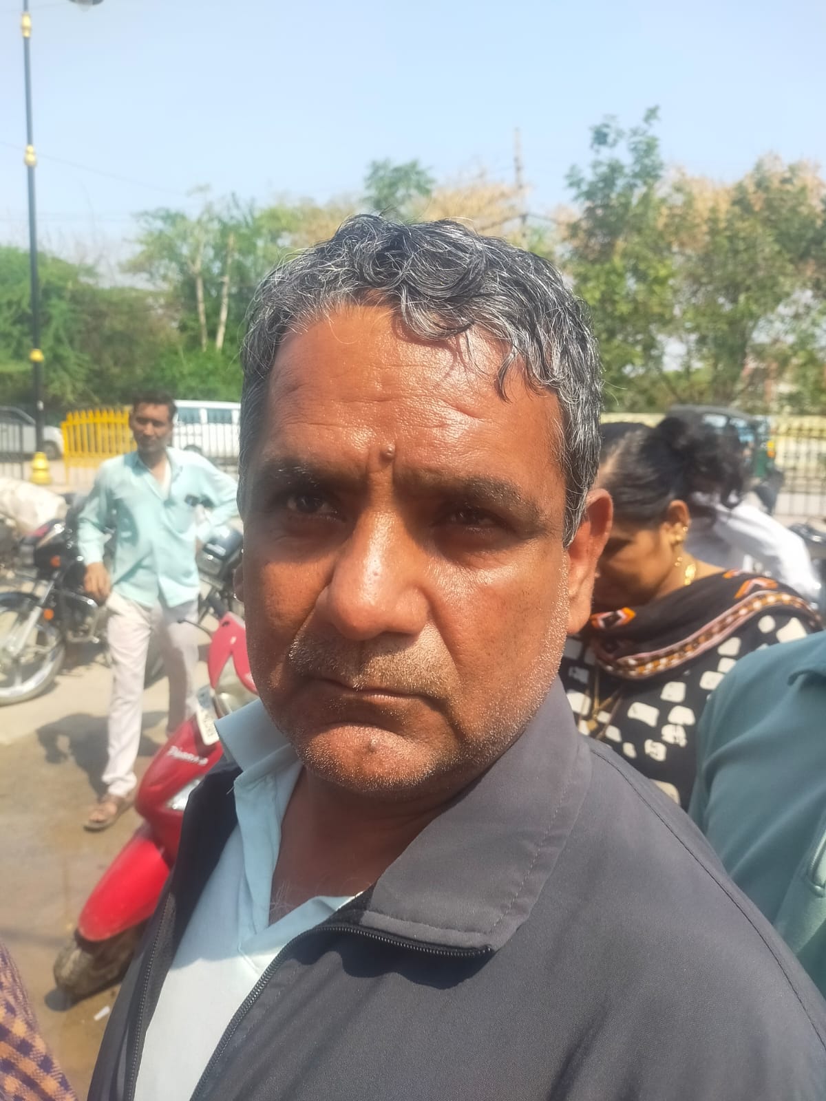LPG cylinder shortage persists, leaving people worried