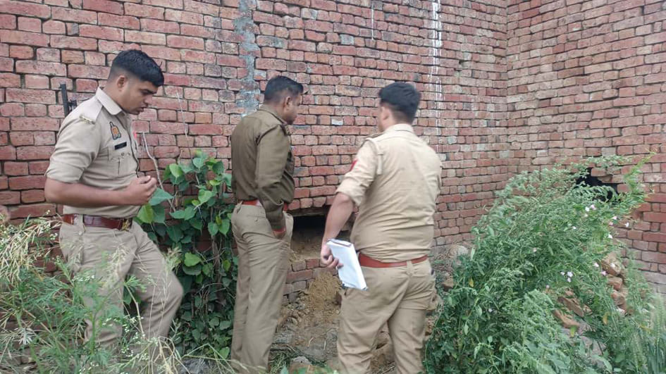 Seven houses were targeted, one was burgled.
