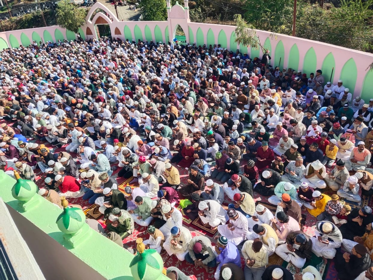 Prayed for peace and prosperity on Eid