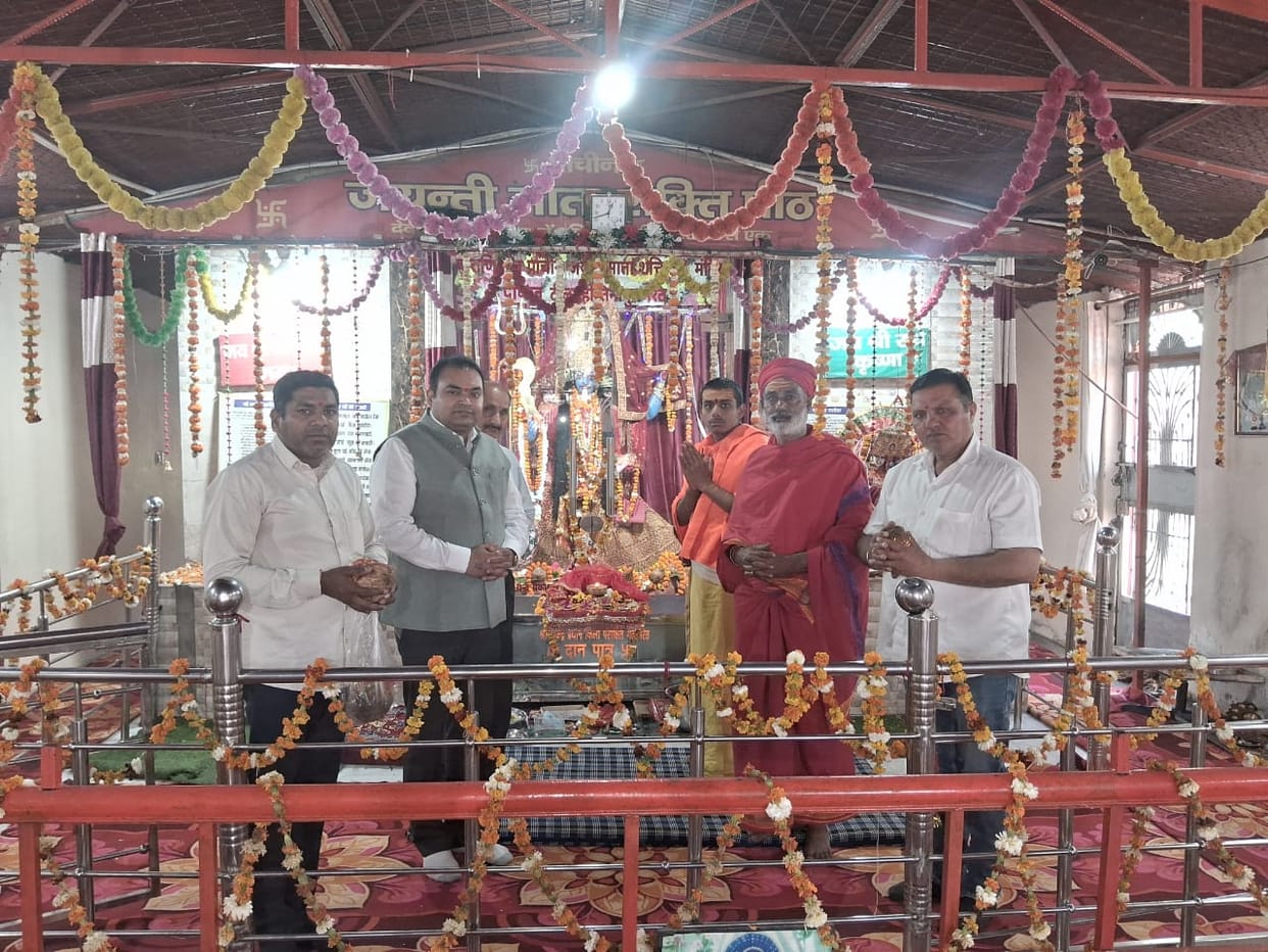 Worship of Goddess Chandraghanta leads to the destruction of enemies.