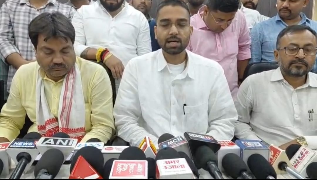 bihar cm face suspense deepak prakash nitish kumar tejashwi bengal politics news today bihar news