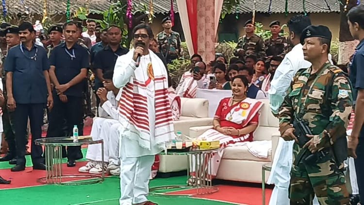 Jharkhand News: धूमधाम से मनाया जा रहा सरहुल, रांची में सीएम हेमंत सोरेन ने की पूजा-अर्चना