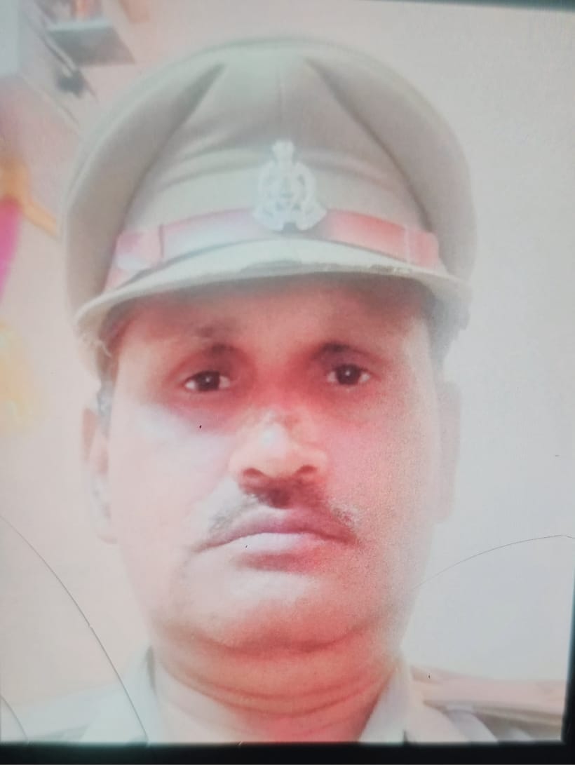 A police officer slipped while trying to board a moving train and died.