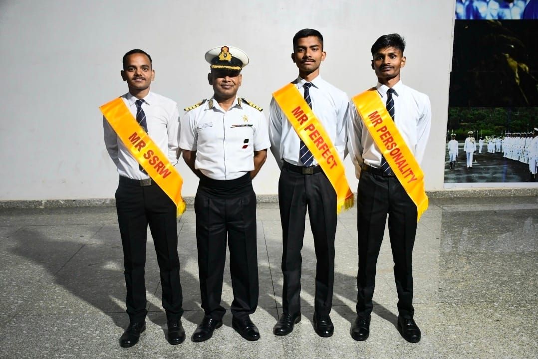 After completing the training, he took a pledge to serve the nation.