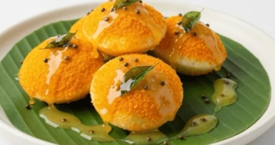 Taste... Babita became a favorite in making crispy idli recipe