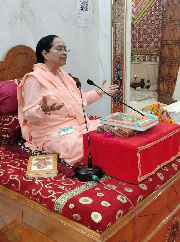 The premises of Maa Santoshi Ashram reverberated with the chants of "Jai Shri Ram."