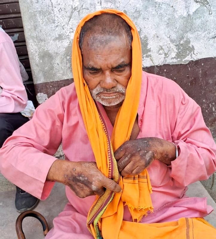 If not Shankar Lal, then who is the elderly man found in the temple?
