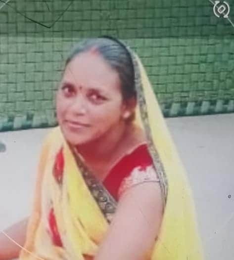 बुजुर्गा गांव में हुए सड़क हादसे में-----मृतक सविता देवी की फाइल फोटो। स्रोत- परिजन