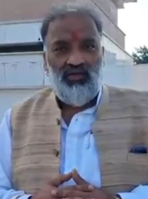 ब्राह्मण महापंचायत के राष्ट्रीय अध्यक्ष वीरेश शांडिल्य।